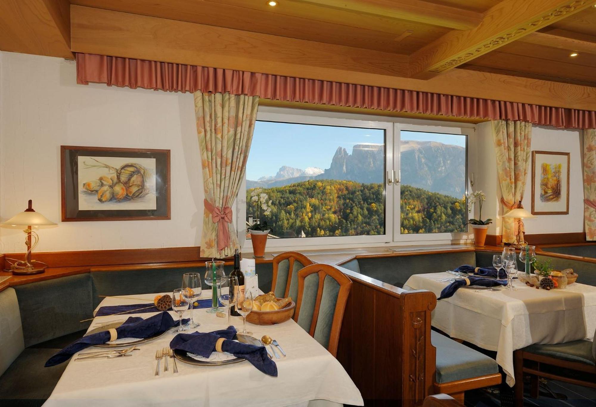 Hotel Dolomitenblick Collalbo Esterno foto